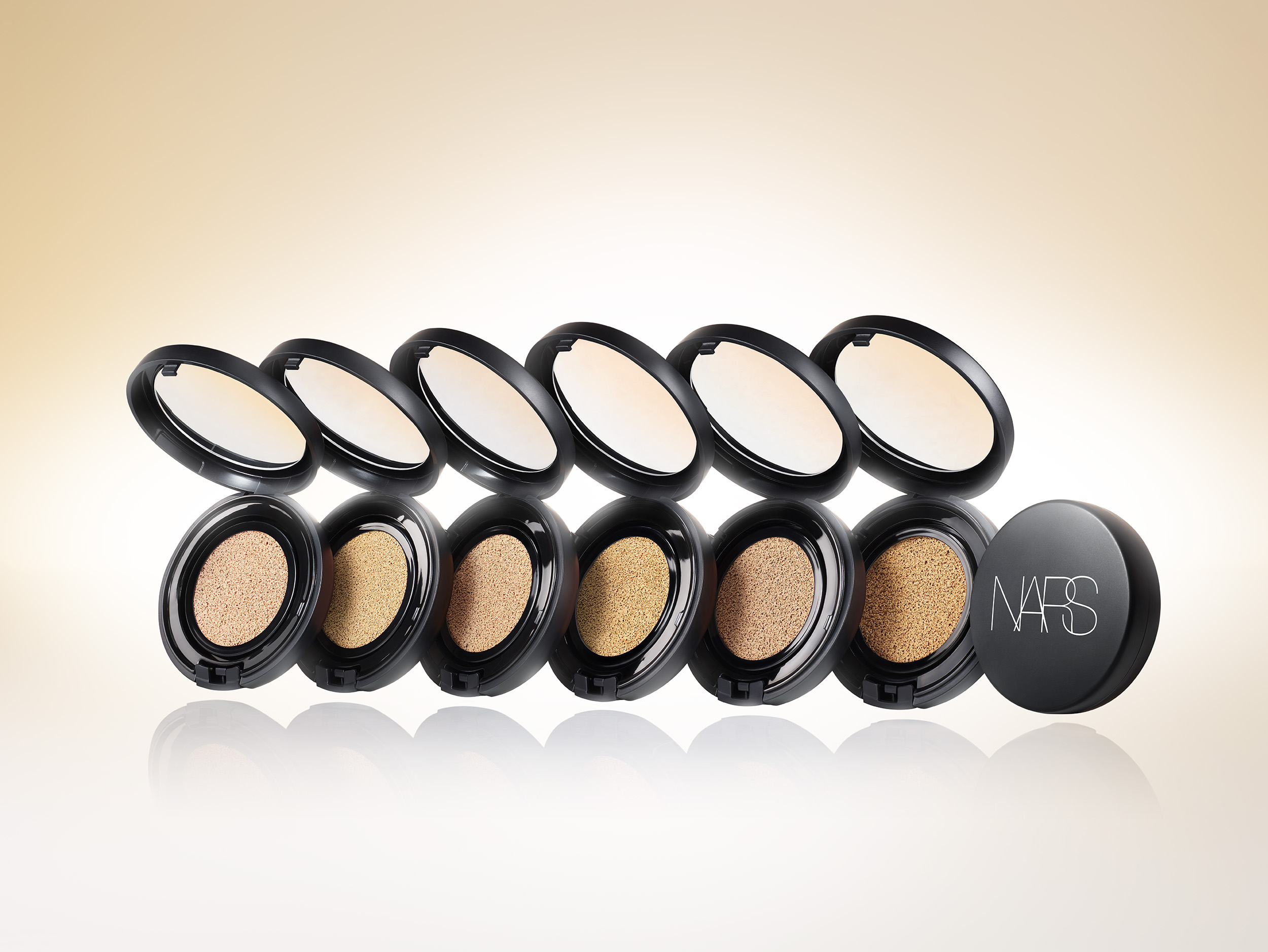 NARS Aqua Glow Cushion Foundation SPF 23 PA++ Stylized Image 4 - jpeg
