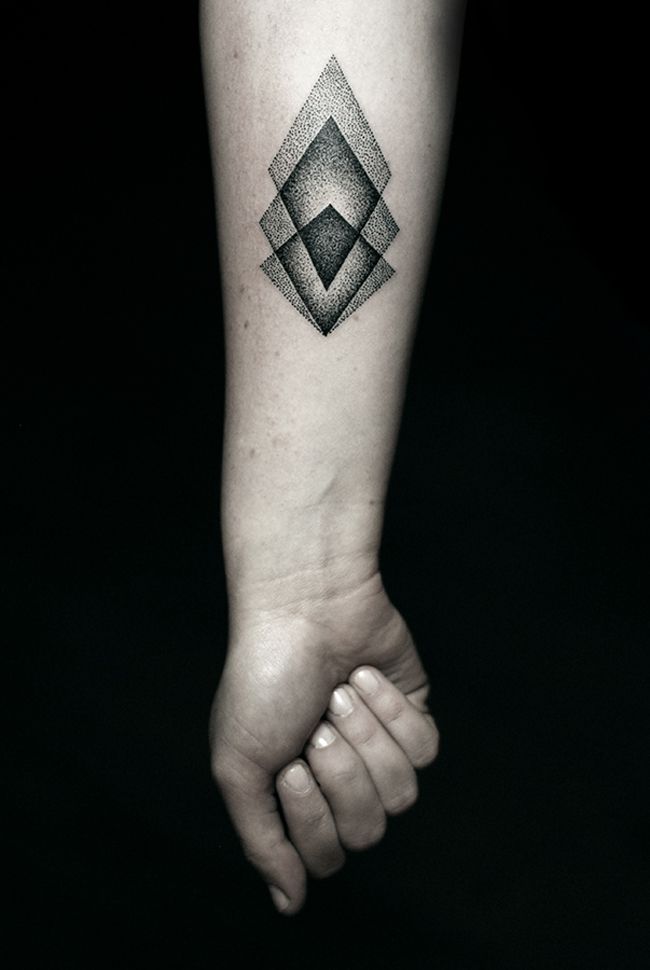 Geometric-Tattoo-Ideas-30.
